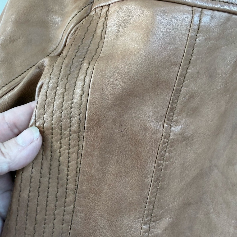 Bernardo Leather Bomber Jacket Petite XS Chestnut Brown Distressed Scuffed - Picture 15 of 16